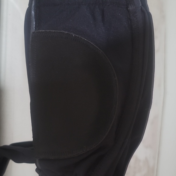 Nwot black swim suit top - Picture 7 of 8